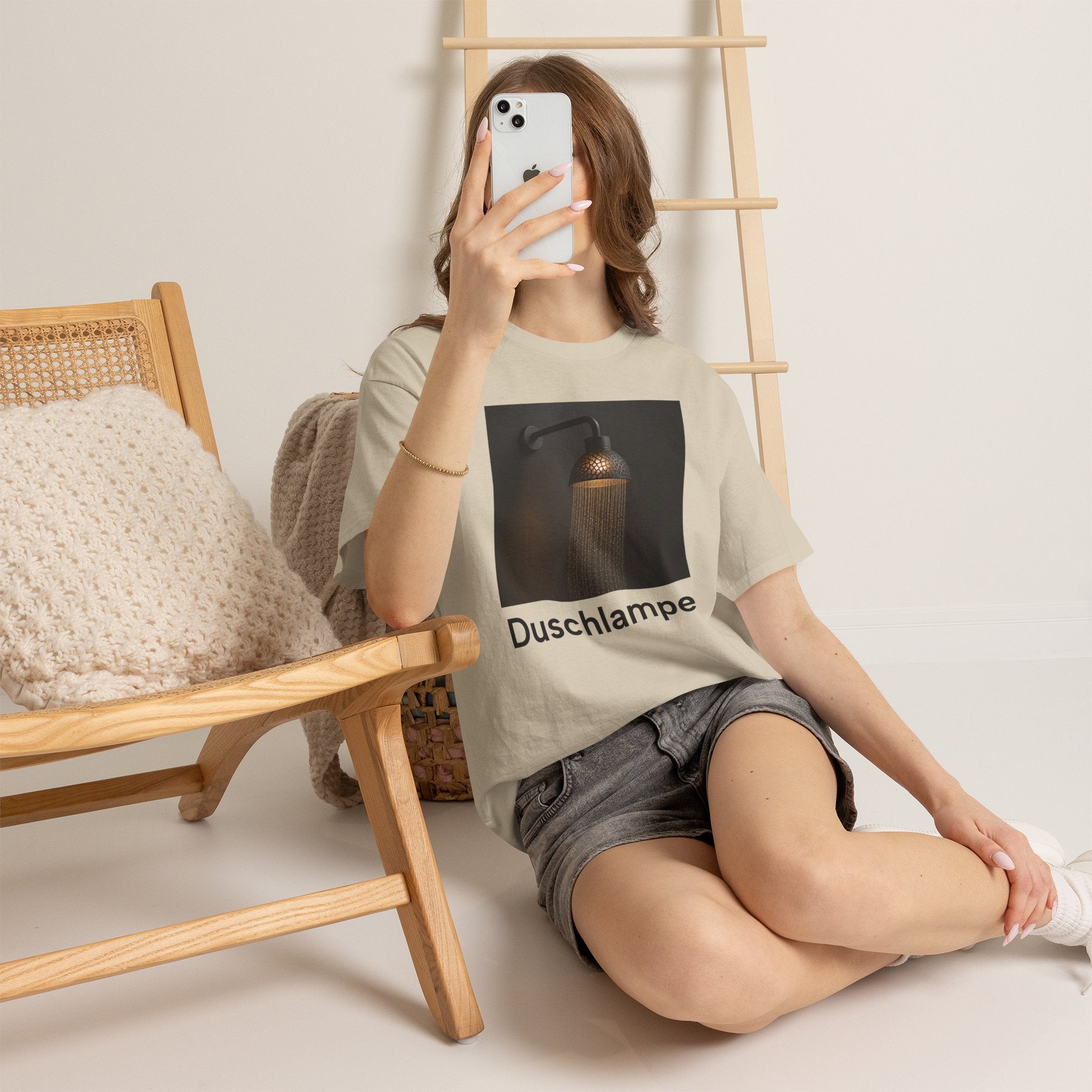 T-Shirt — Duschlampe Showerhead Lamp Graphic Tee